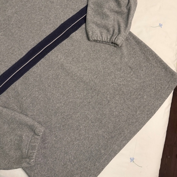 VINTAGE GAP fleece v-neck longsleeve striped sweatshirt - Picture 7 of 8